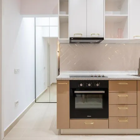 Διαμέρισμα Fabulous 2bdr In Calea Victoriei Βουκουρέστι